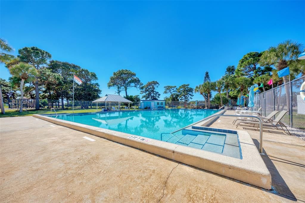 待售: $89,900 (0.18 acres)
