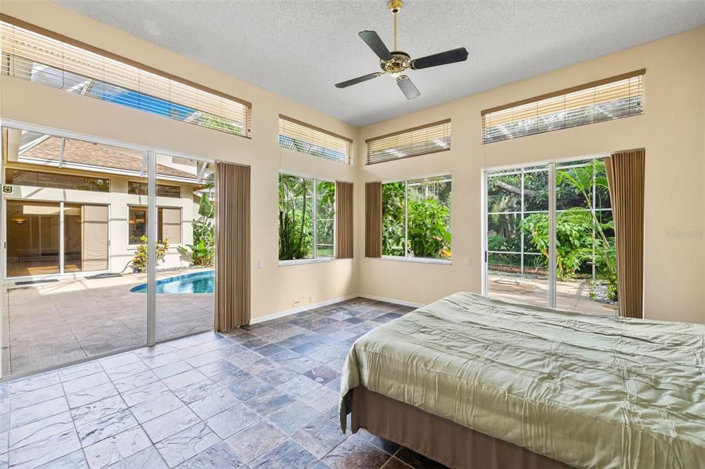 En Venta: $2,349,000 (4 camas, 2 baños, 5464 Pies cuadrados)