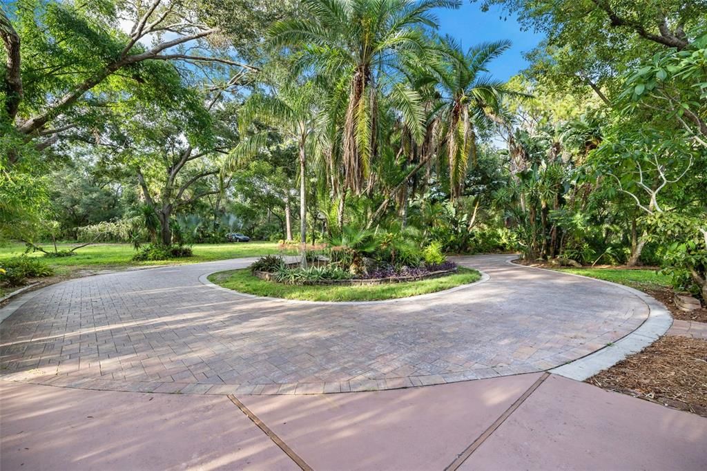 En Venta: $2,349,000 (4 camas, 2 baños, 5464 Pies cuadrados)