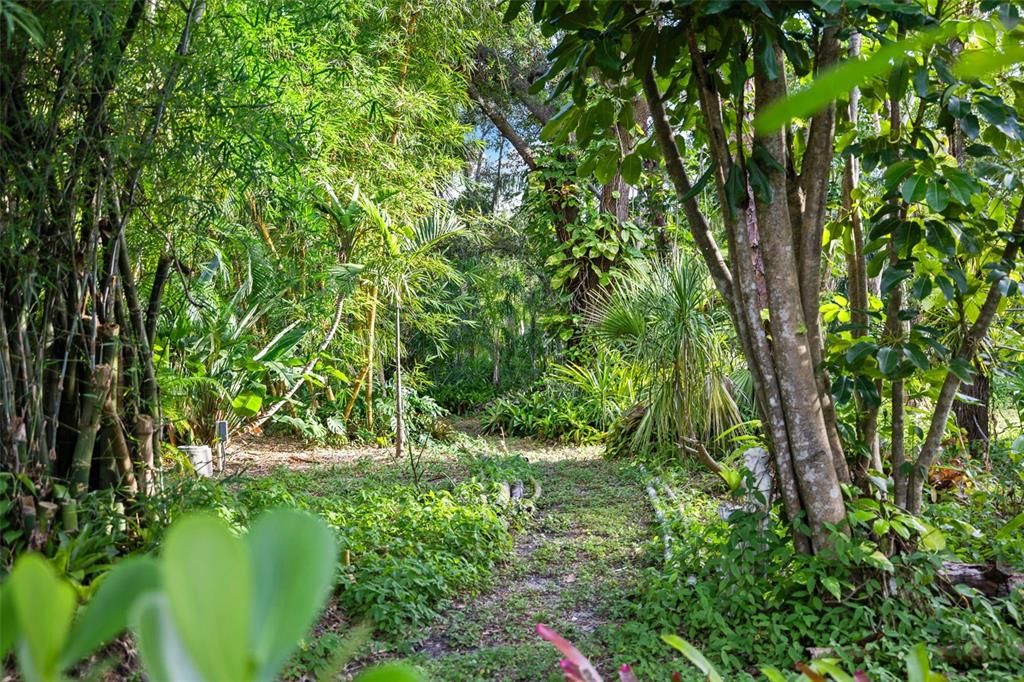 En Venta: $2,349,000 (4 camas, 2 baños, 5464 Pies cuadrados)