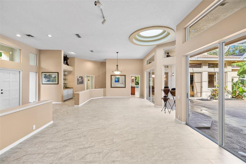 En Venta: $2,349,000 (4 camas, 2 baños, 5464 Pies cuadrados)