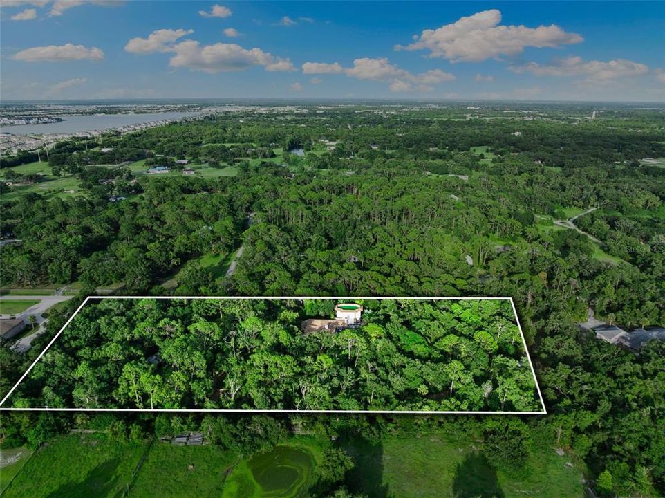 En Venta: $2,349,000 (4 camas, 2 baños, 5464 Pies cuadrados)