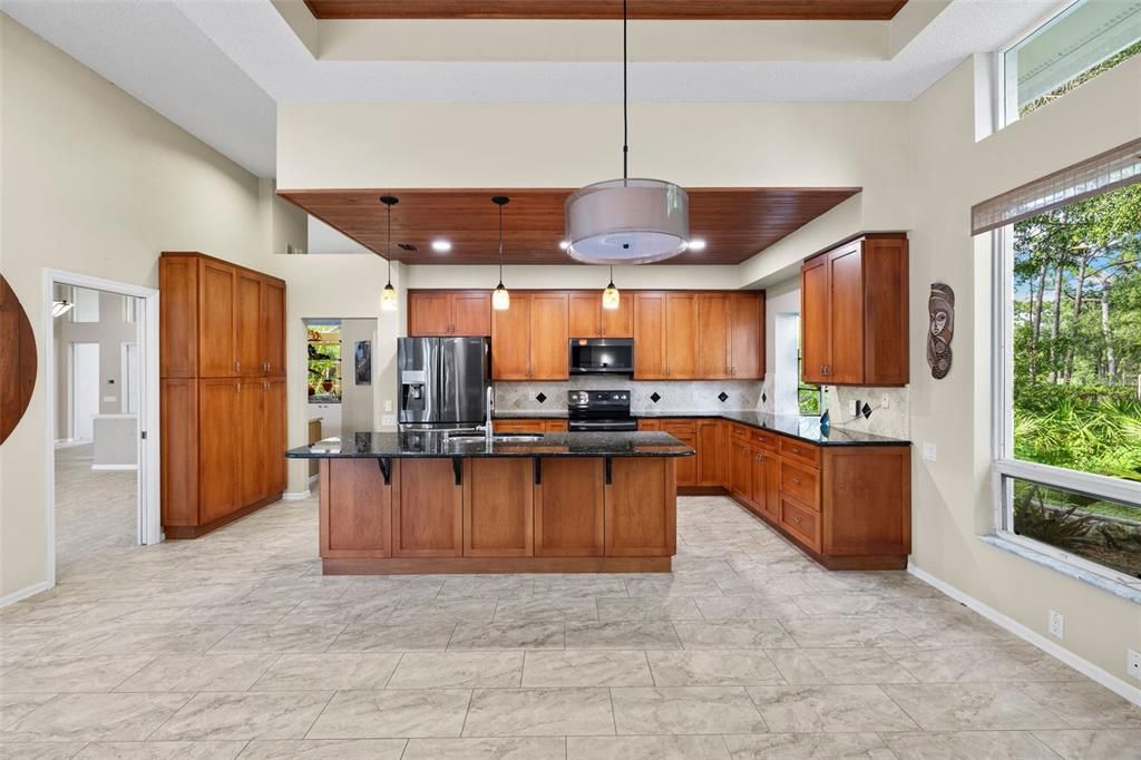 En Venta: $2,349,000 (4 camas, 2 baños, 5464 Pies cuadrados)