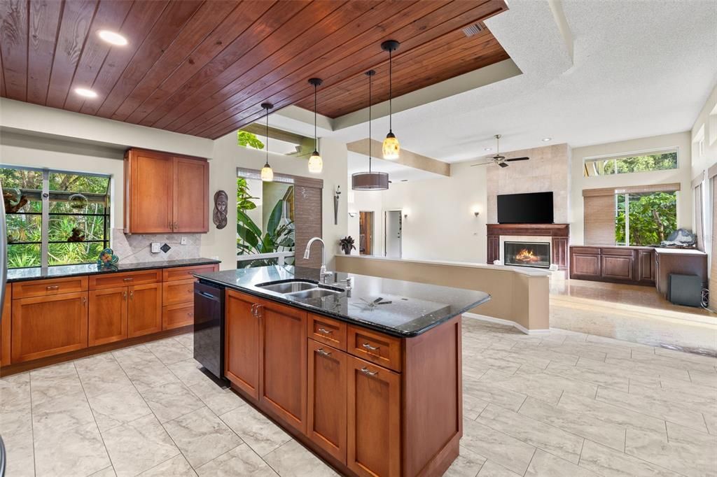 En Venta: $2,349,000 (4 camas, 2 baños, 5464 Pies cuadrados)