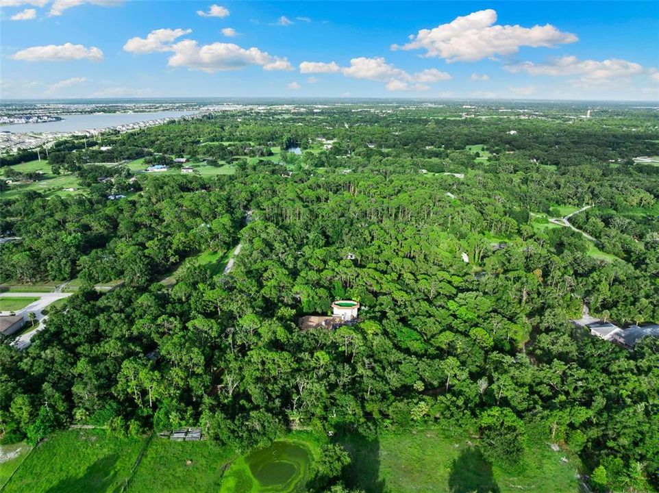 En Venta: $2,349,000 (4 camas, 2 baños, 5464 Pies cuadrados)