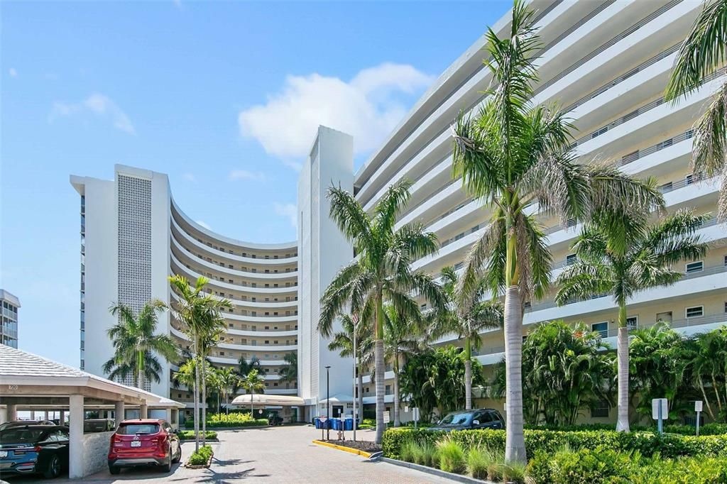 Недавно продано: $1,600,000 (2 спален, 2 ванн, 1271 Квадратных фут)