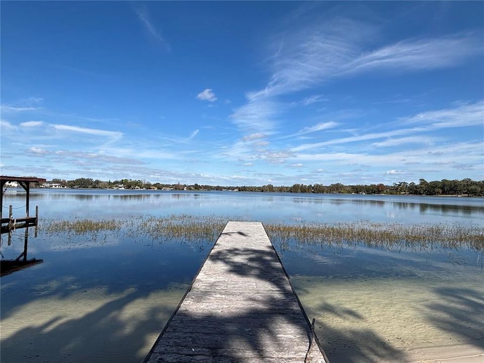 Recently Sold: $950,000 (3 beds, 2 baths, 1705 Square Feet)