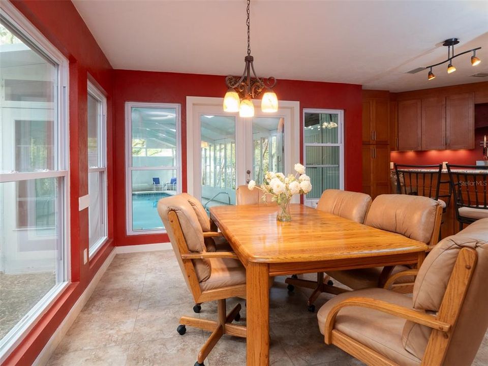 На продажу: $669,000 (3 спален, 3 ванн, 2547 Квадратных фут)