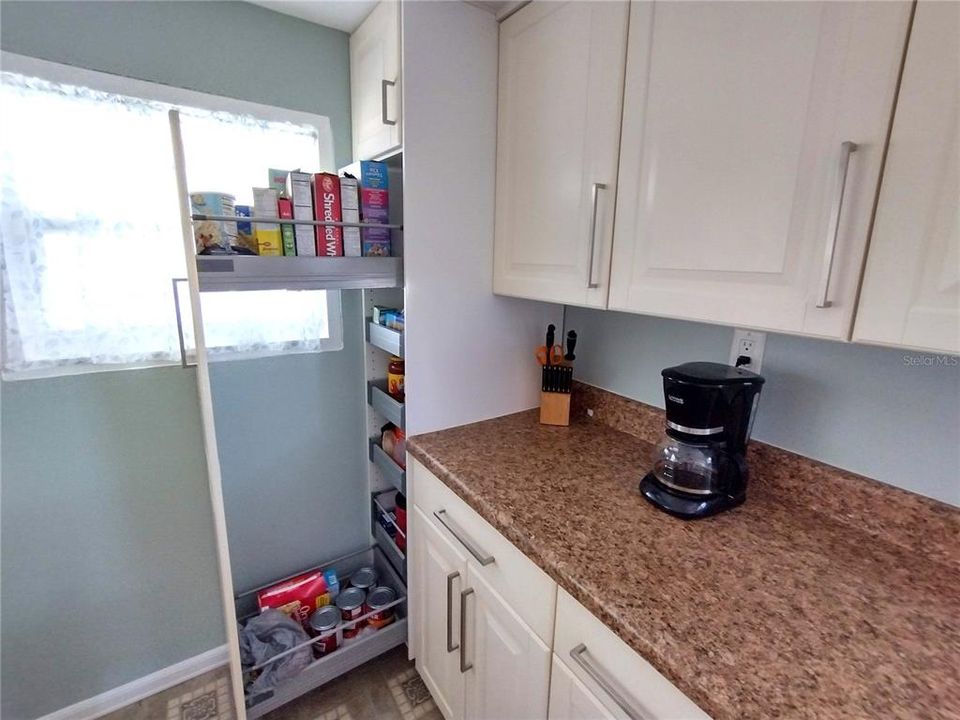 Activo con contrato: $99,900 (2 camas, 1 baños, 864 Pies cuadrados)