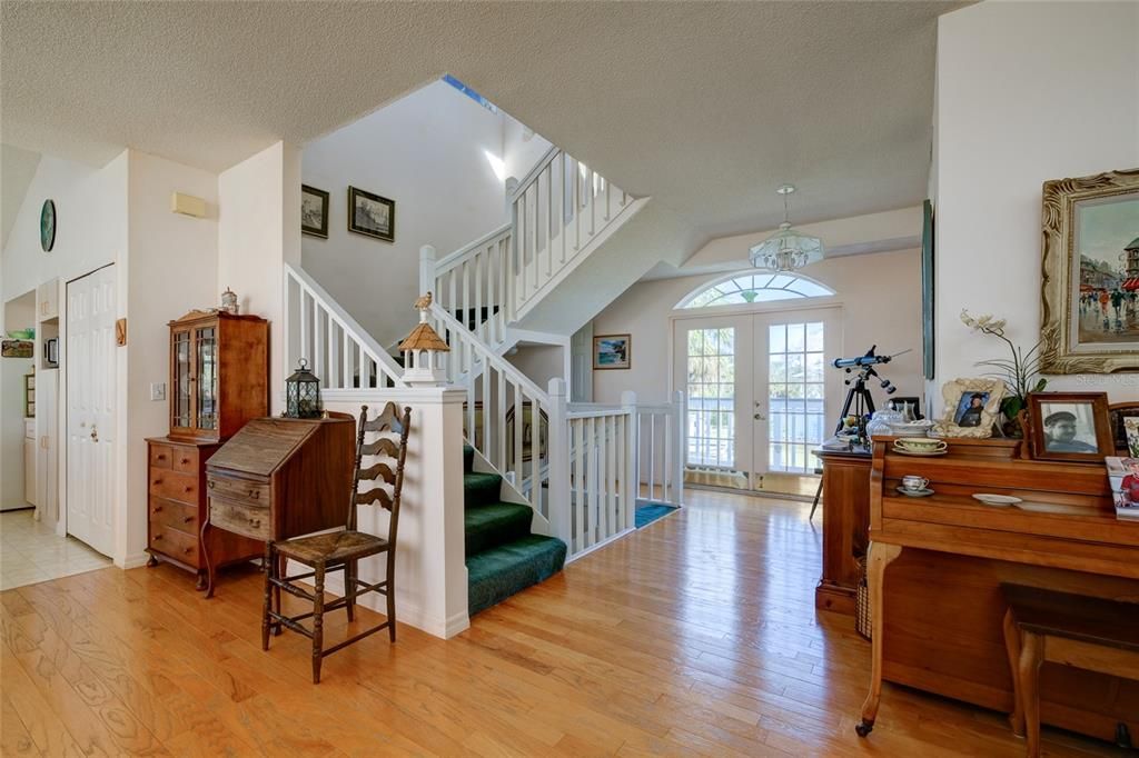 待售: $1,350,000 (3 贝兹, 3 浴室, 2040 平方英尺)