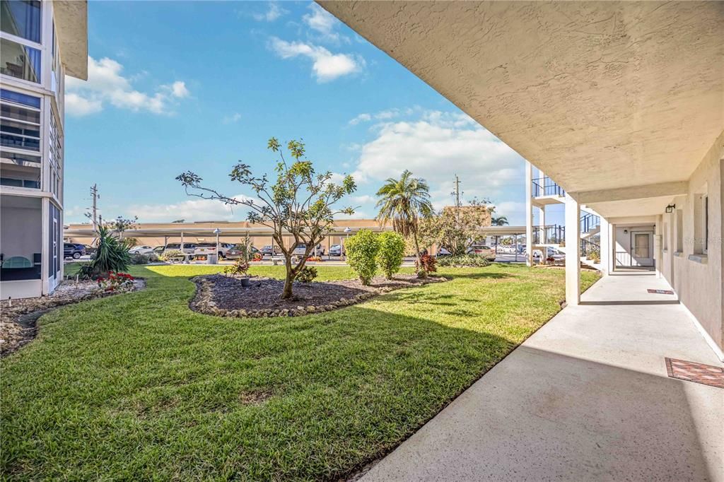 Activo con contrato: $149,900 (2 camas, 2 baños, 828 Pies cuadrados)