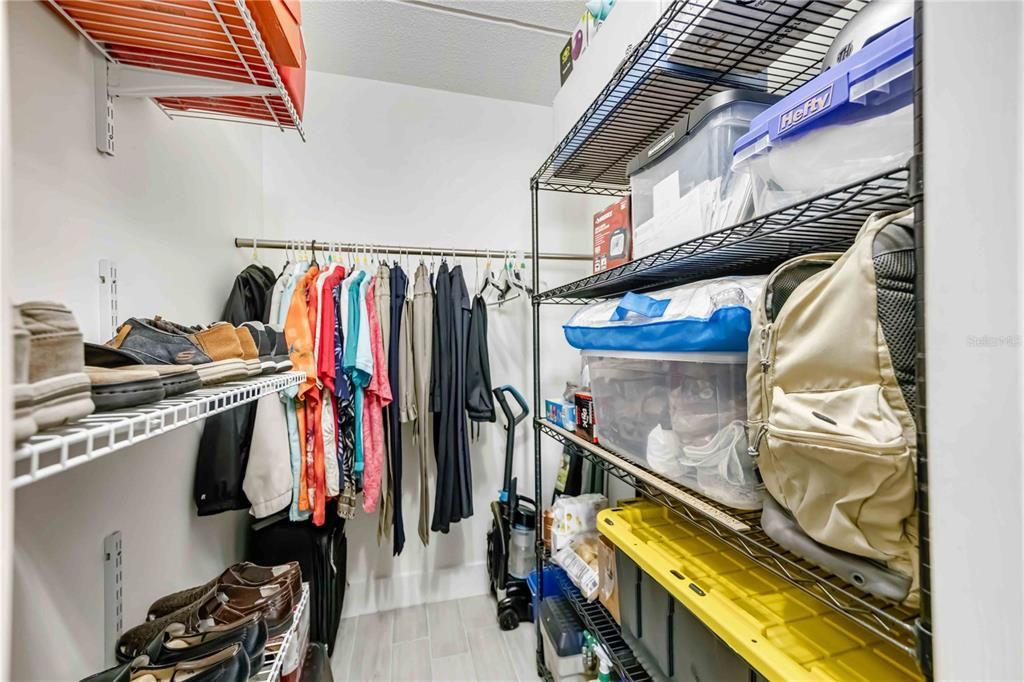 Activo con contrato: $149,900 (2 camas, 2 baños, 828 Pies cuadrados)