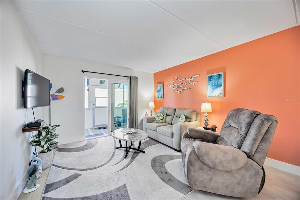 Activo con contrato: $149,900 (2 camas, 2 baños, 828 Pies cuadrados)