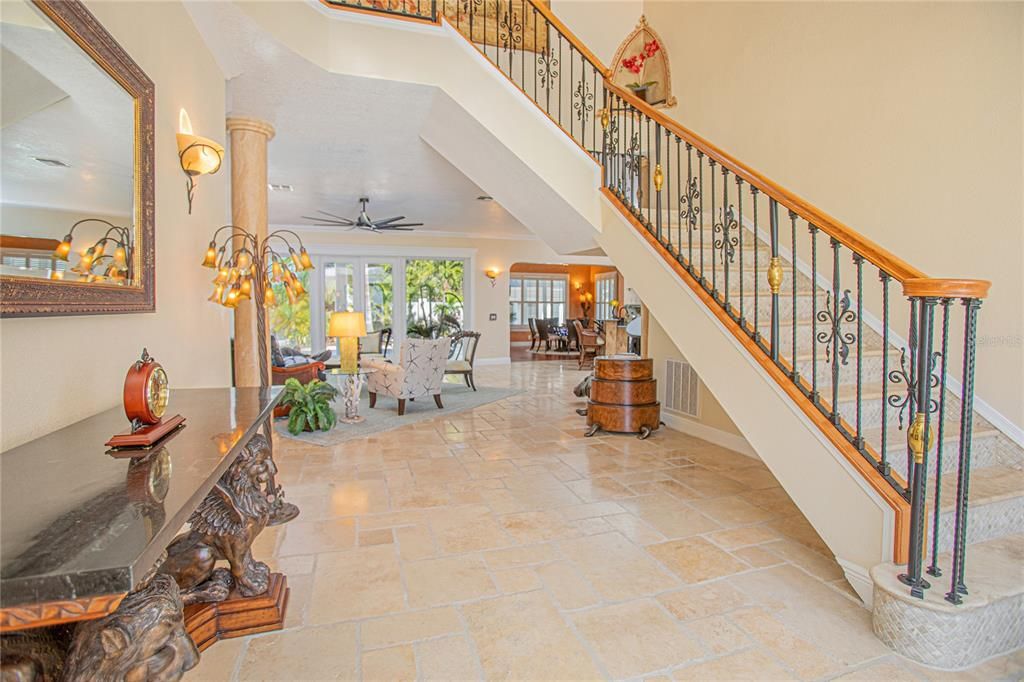 En Venta: $1,700,000 (5 camas, 4 baños, 4814 Pies cuadrados)