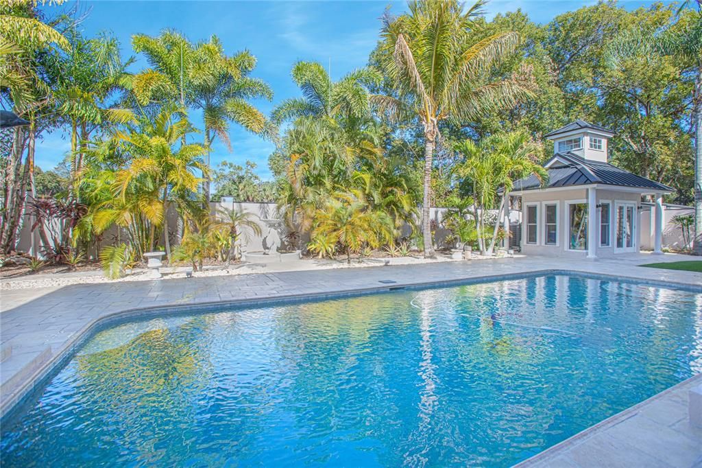 En Venta: $1,700,000 (5 camas, 4 baños, 4814 Pies cuadrados)