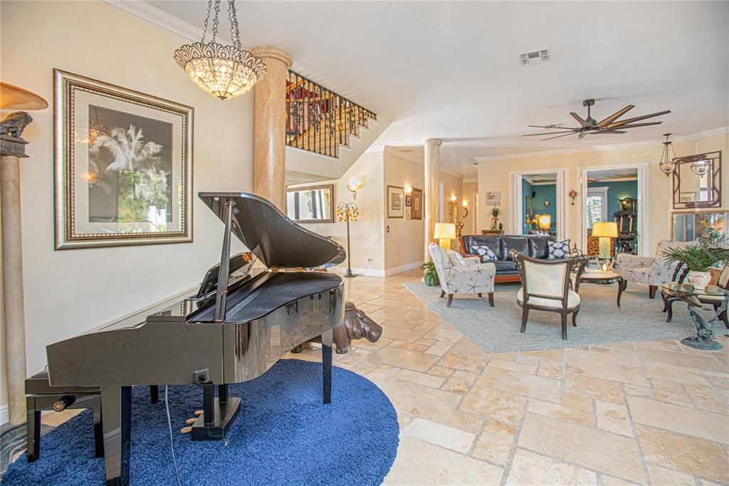 En Venta: $1,700,000 (5 camas, 4 baños, 4814 Pies cuadrados)