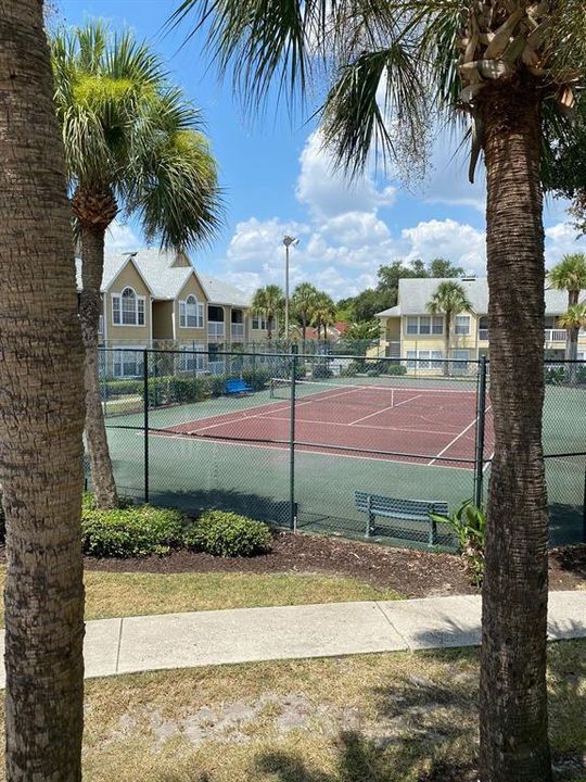 Под контрактом: $1,600 (2 спален, 2 ванн, 829 Квадратных фут)