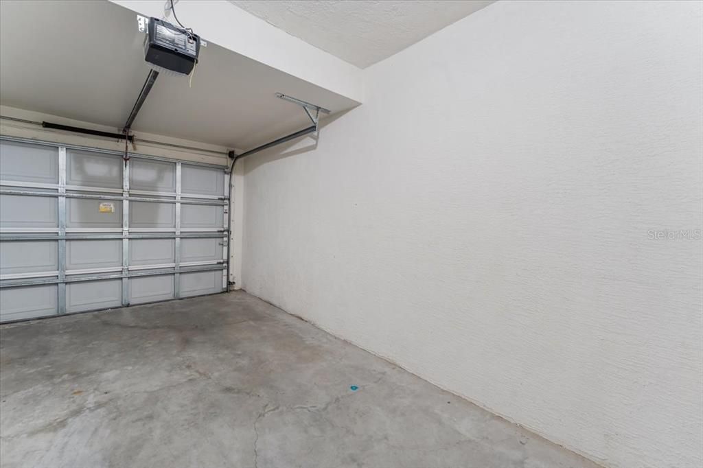 For Sale: $229,500 (2 beds, 2 baths, 1379 Square Feet)