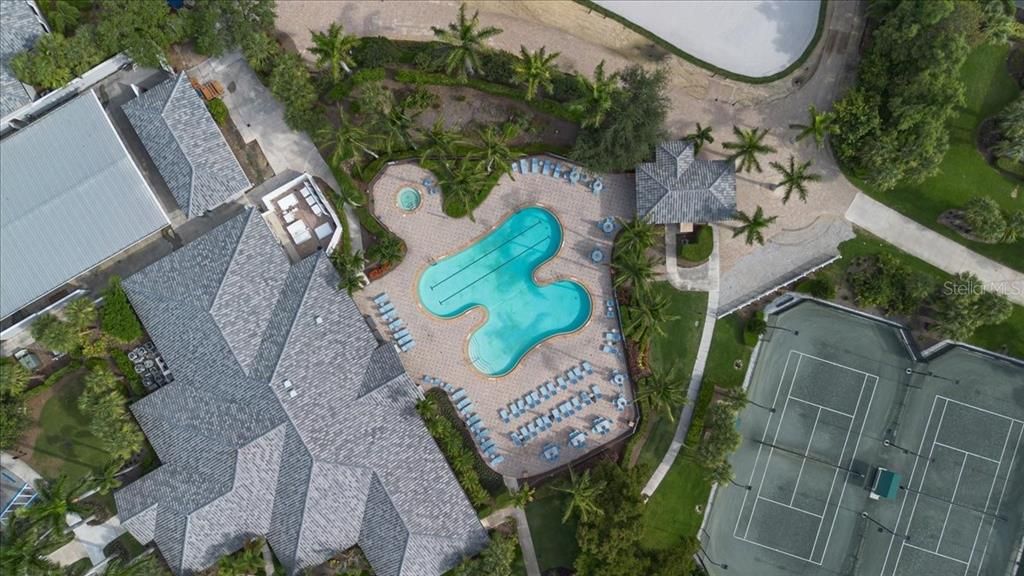 For Sale: $229,500 (2 beds, 2 baths, 1379 Square Feet)