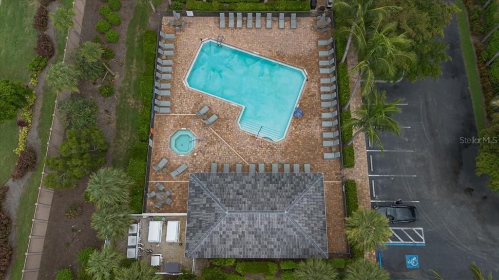 For Sale: $229,500 (2 beds, 2 baths, 1379 Square Feet)