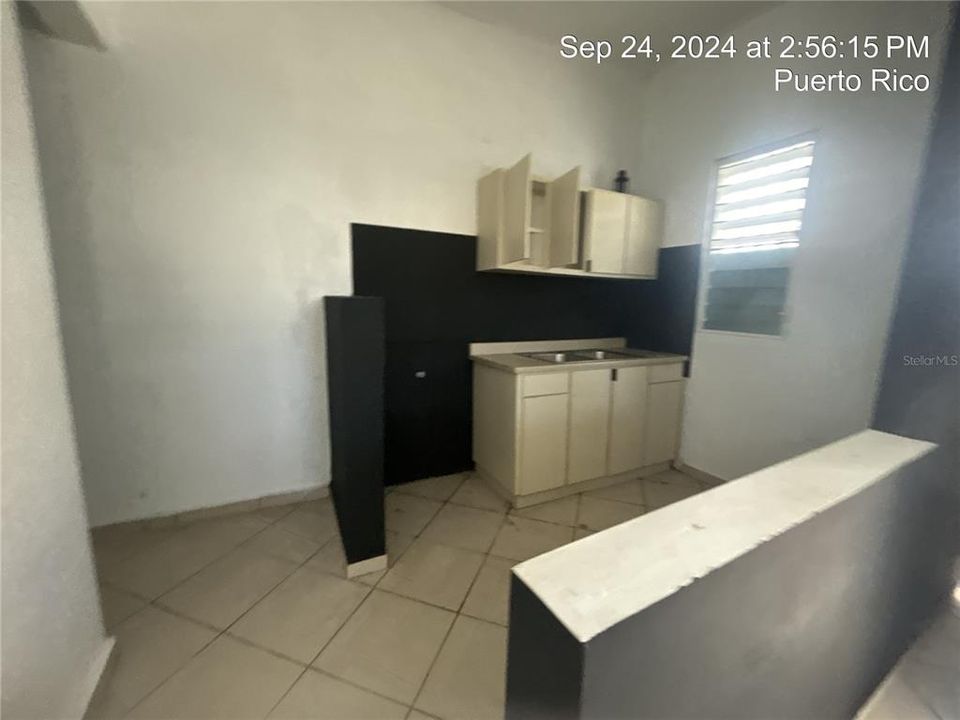 For Sale: $175,000 (8 beds, 8 baths, 1975 Square Feet)