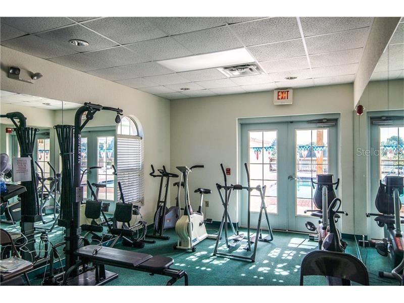 For Sale: $359,900 (3 beds, 3 baths, 1718 Square Feet)