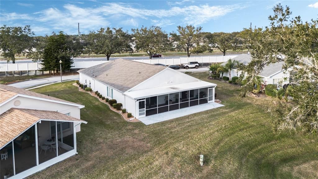 For Sale: $359,900 (3 beds, 3 baths, 1718 Square Feet)