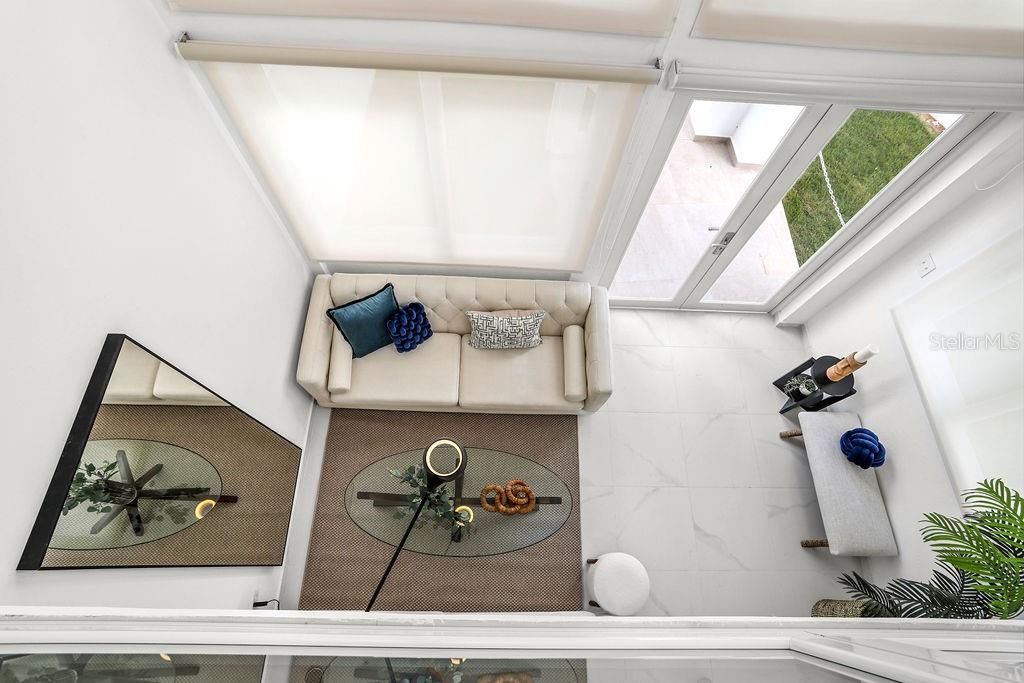 Под контрактом: $420,000 (3 спален, 3 ванн, 2348 Квадратных фут)