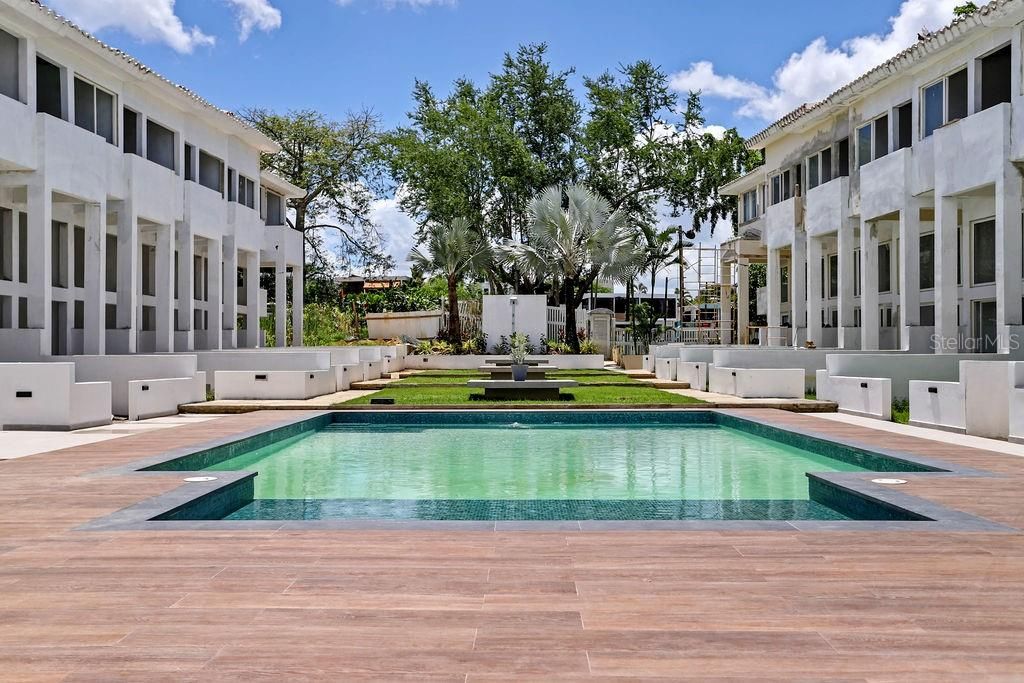 Под контрактом: $415,000 (3 спален, 3 ванн, 2348 Квадратных фут)