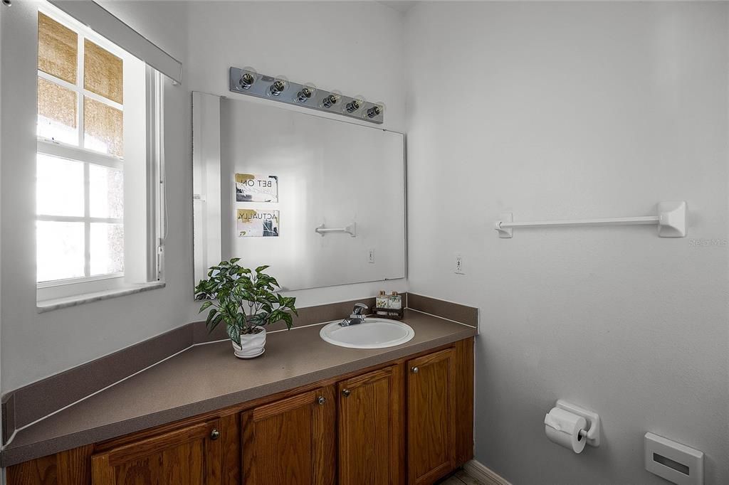 Active With Contract: $224,992 (3 beds, 2 baths, 1291 Square Feet)