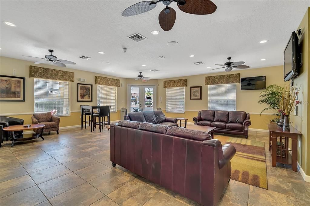 Active With Contract: $224,992 (3 beds, 2 baths, 1291 Square Feet)