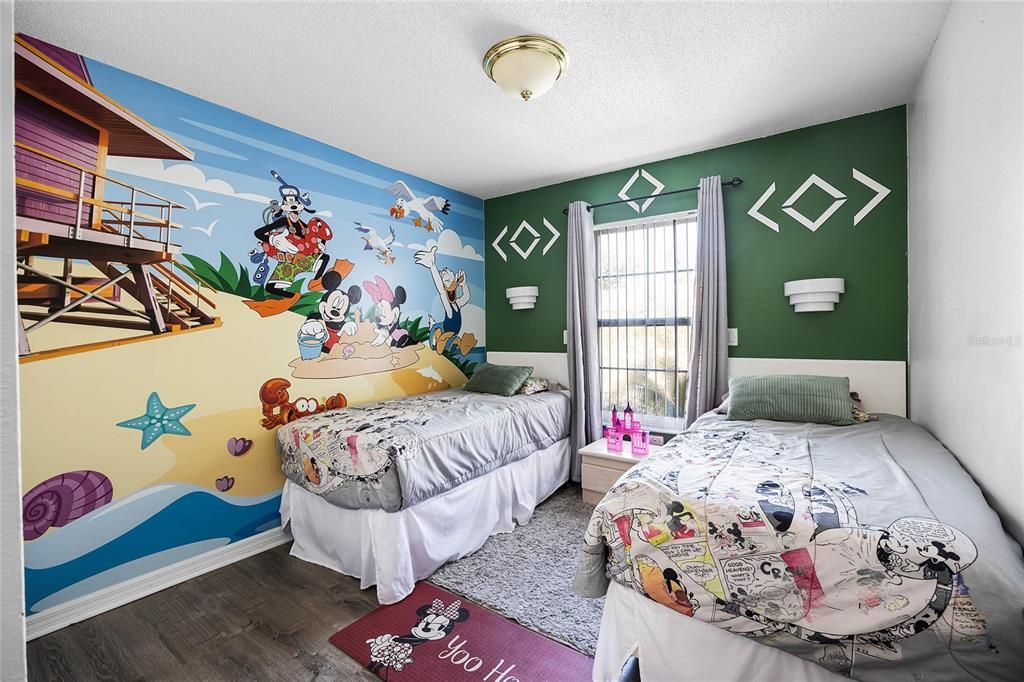 Active With Contract: $224,992 (3 beds, 2 baths, 1291 Square Feet)