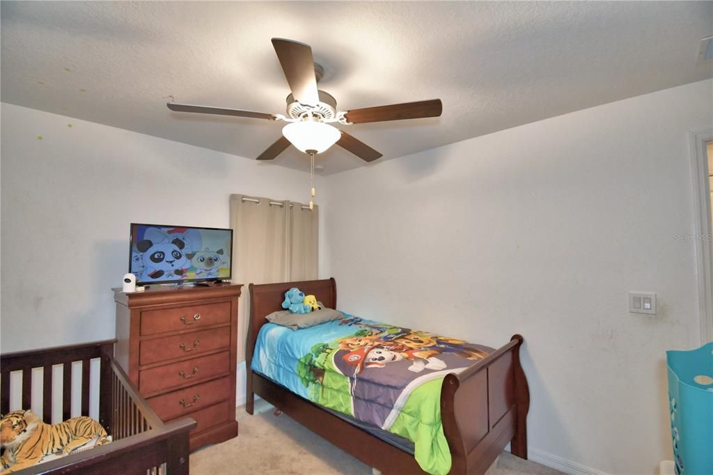 Active With Contract: $256,000 (3 beds, 2 baths, 1451 Square Feet)