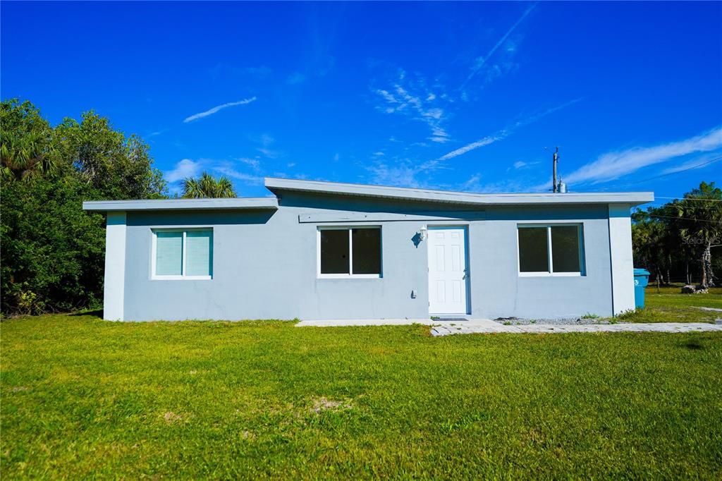 Recently Sold: $199,999 (4 beds, 1 baths, 1464 Square Feet)