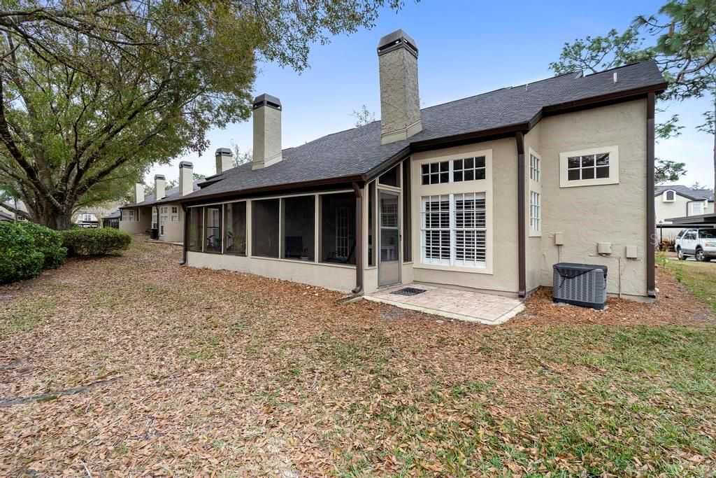 For Sale: $329,000 (2 beds, 2 baths, 1234 Square Feet)