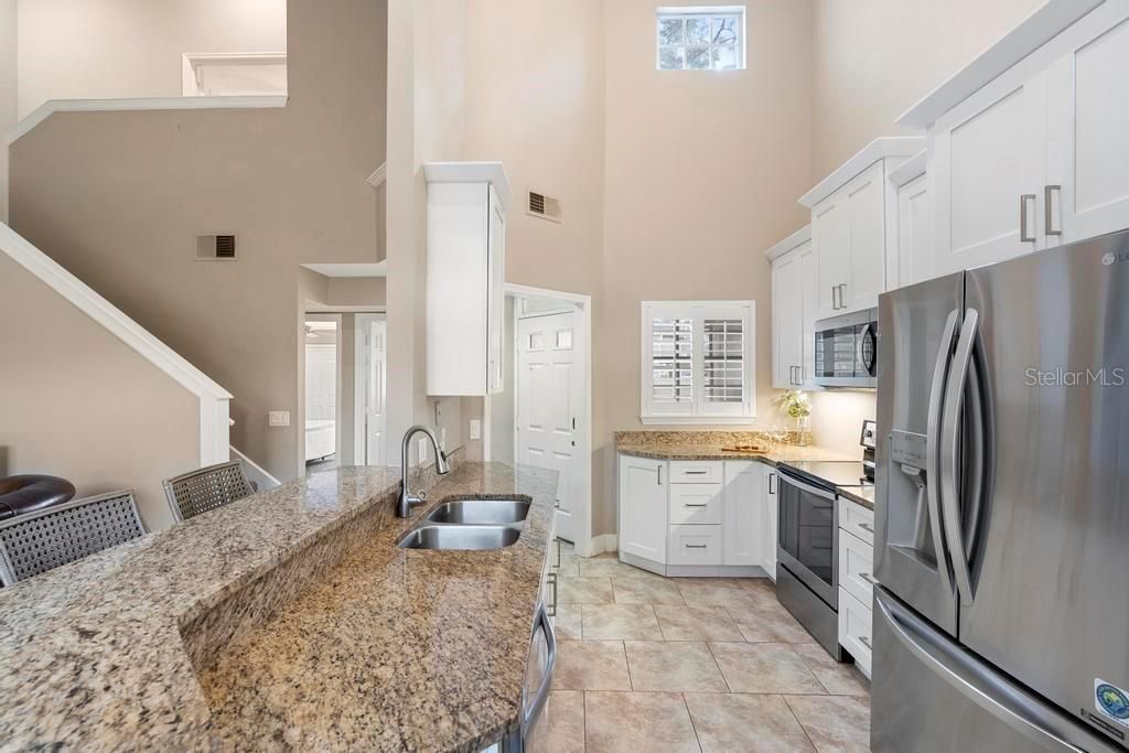 For Sale: $329,000 (2 beds, 2 baths, 1234 Square Feet)