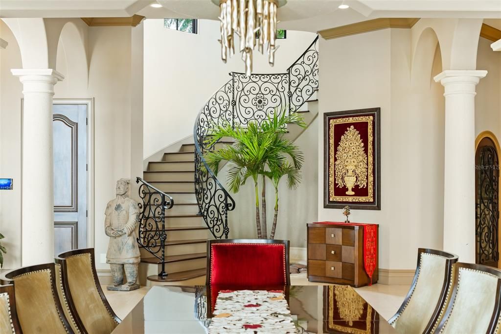 For Sale: $18,500,000 (7 beds, 8 baths, 10649 Square Feet)