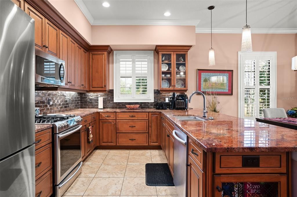 For Sale: $18,500,000 (7 beds, 8 baths, 10649 Square Feet)