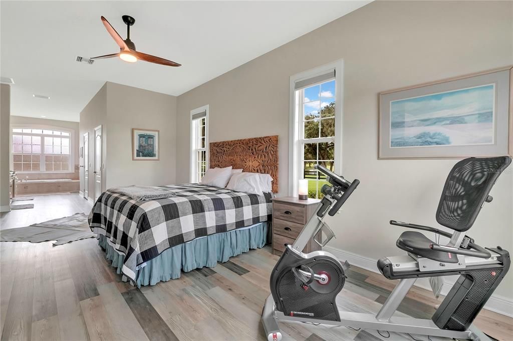 En Venta: $1,952,100 (4 camas, 3 baños, 2804 Pies cuadrados)