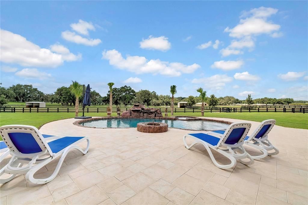 En Venta: $1,952,100 (4 camas, 3 baños, 2804 Pies cuadrados)