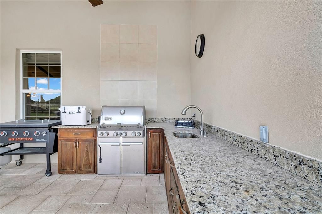 En Venta: $1,952,100 (4 camas, 3 baños, 2804 Pies cuadrados)