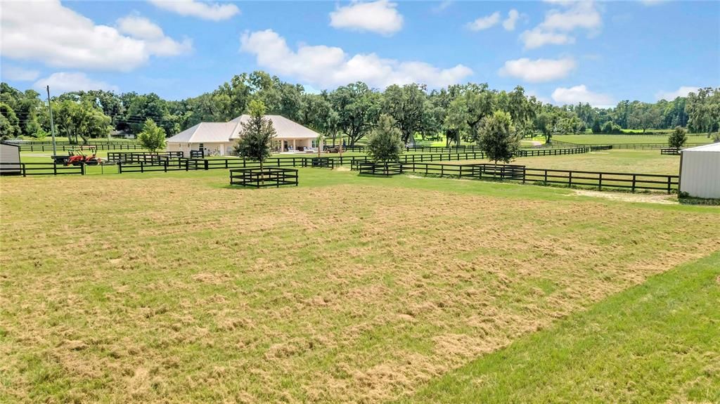 En Venta: $1,952,100 (4 camas, 3 baños, 2804 Pies cuadrados)