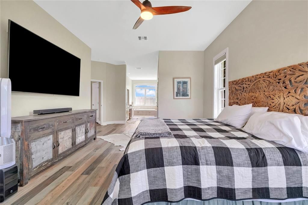 En Venta: $1,952,100 (4 camas, 3 baños, 2804 Pies cuadrados)