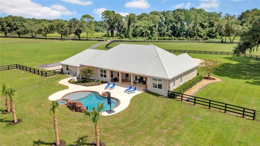 En Venta: $1,952,100 (4 camas, 3 baños, 2804 Pies cuadrados)