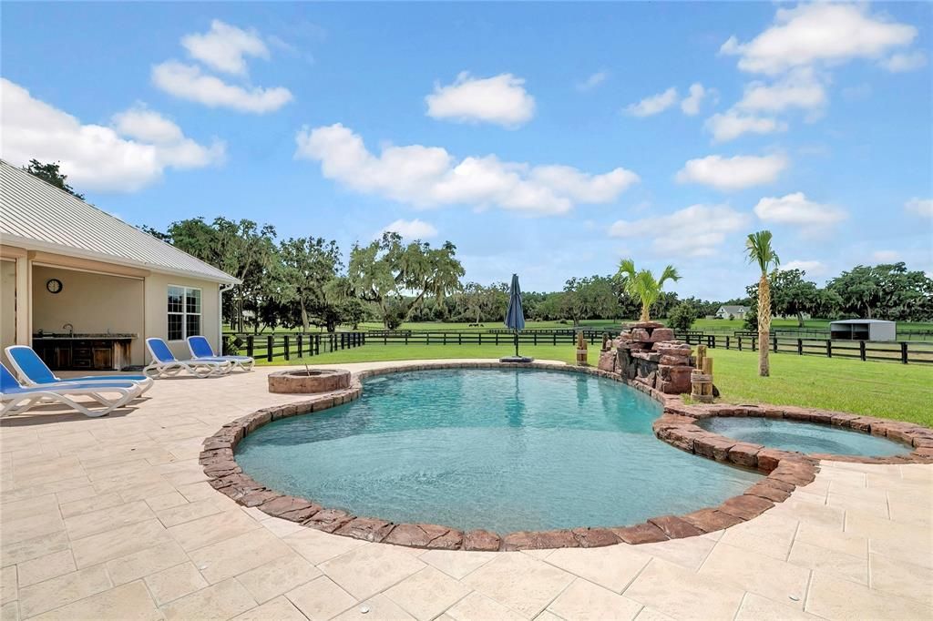 En Venta: $1,952,100 (4 camas, 3 baños, 2804 Pies cuadrados)