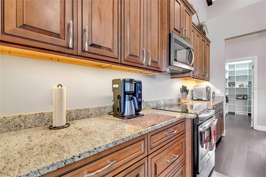 En Venta: $1,952,100 (4 camas, 3 baños, 2804 Pies cuadrados)