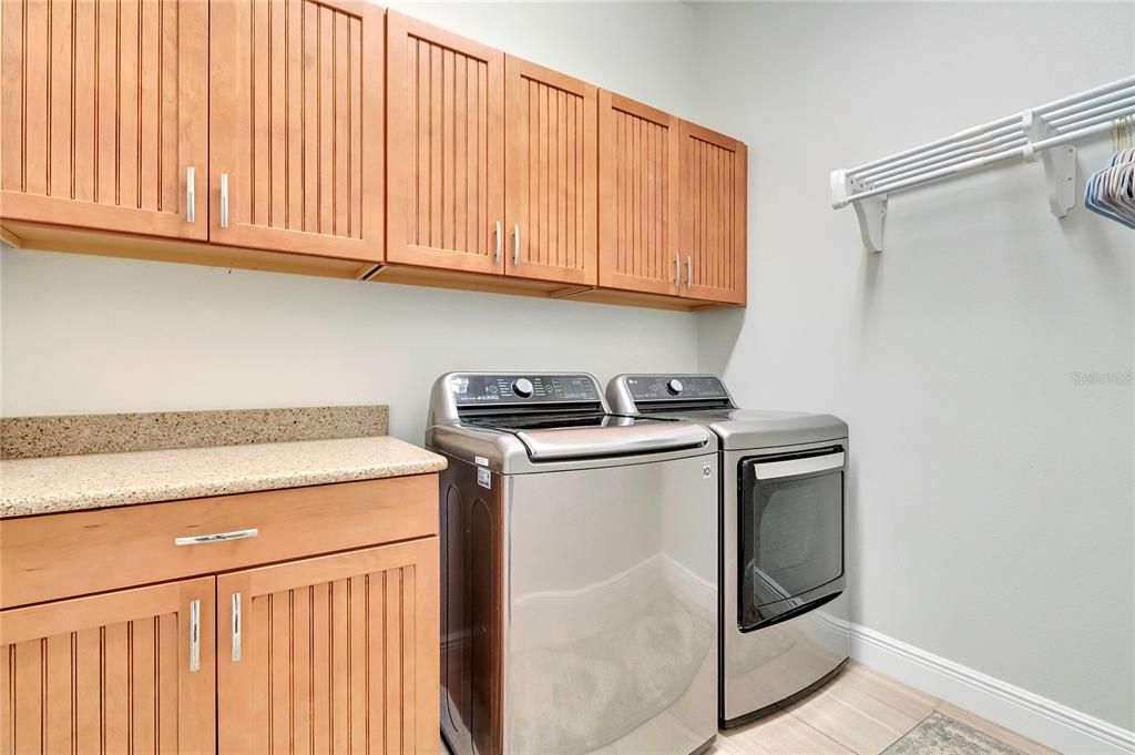 En Venta: $1,952,100 (4 camas, 3 baños, 2804 Pies cuadrados)