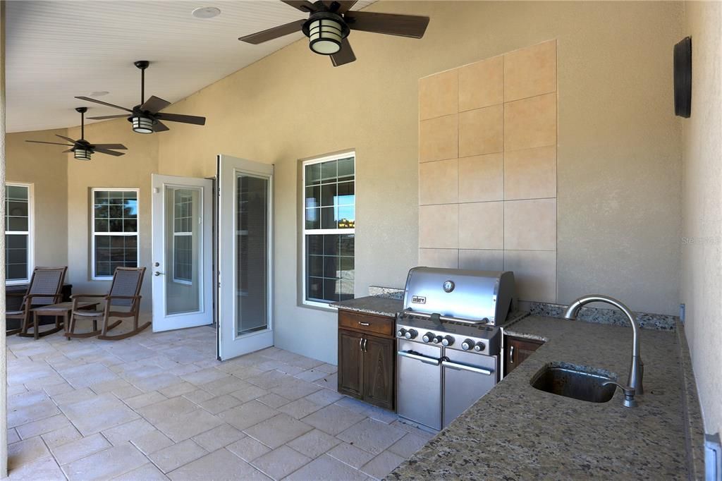 En Venta: $1,952,100 (4 camas, 3 baños, 2804 Pies cuadrados)