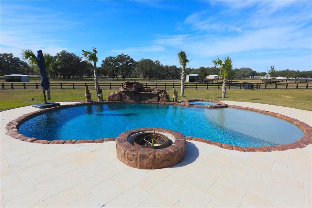 En Venta: $1,952,100 (4 camas, 3 baños, 2804 Pies cuadrados)