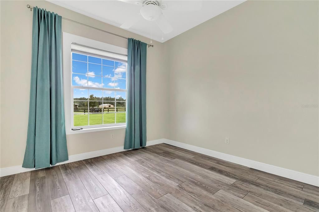 En Venta: $1,952,100 (4 camas, 3 baños, 2804 Pies cuadrados)